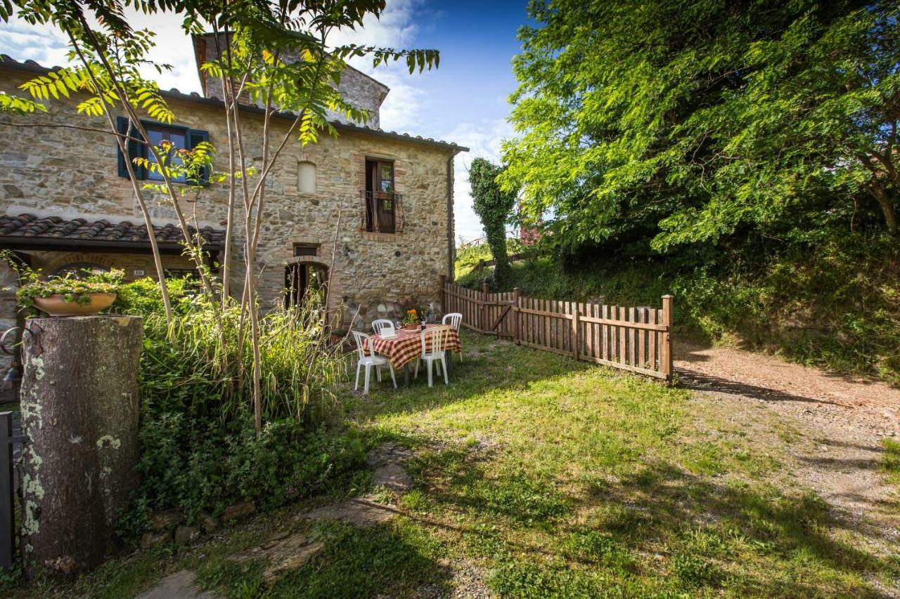 Rustico In Pietra Villa Chianni Bagian luar foto
