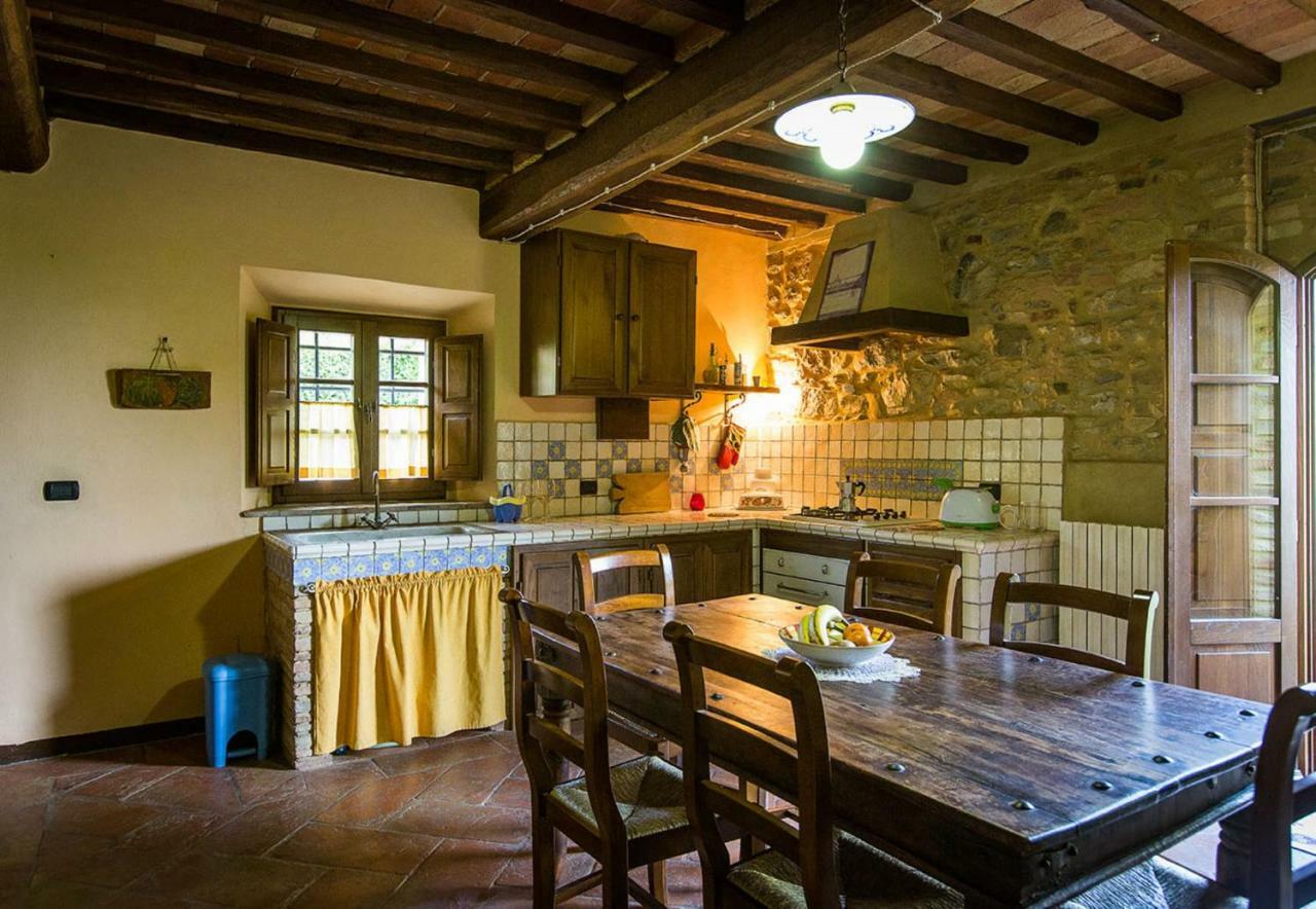 Rustico In Pietra Villa Chianni Bagian luar foto