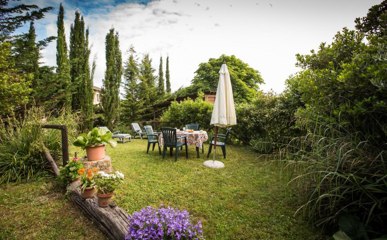Rustico In Pietra Villa Chianni Bagian luar foto