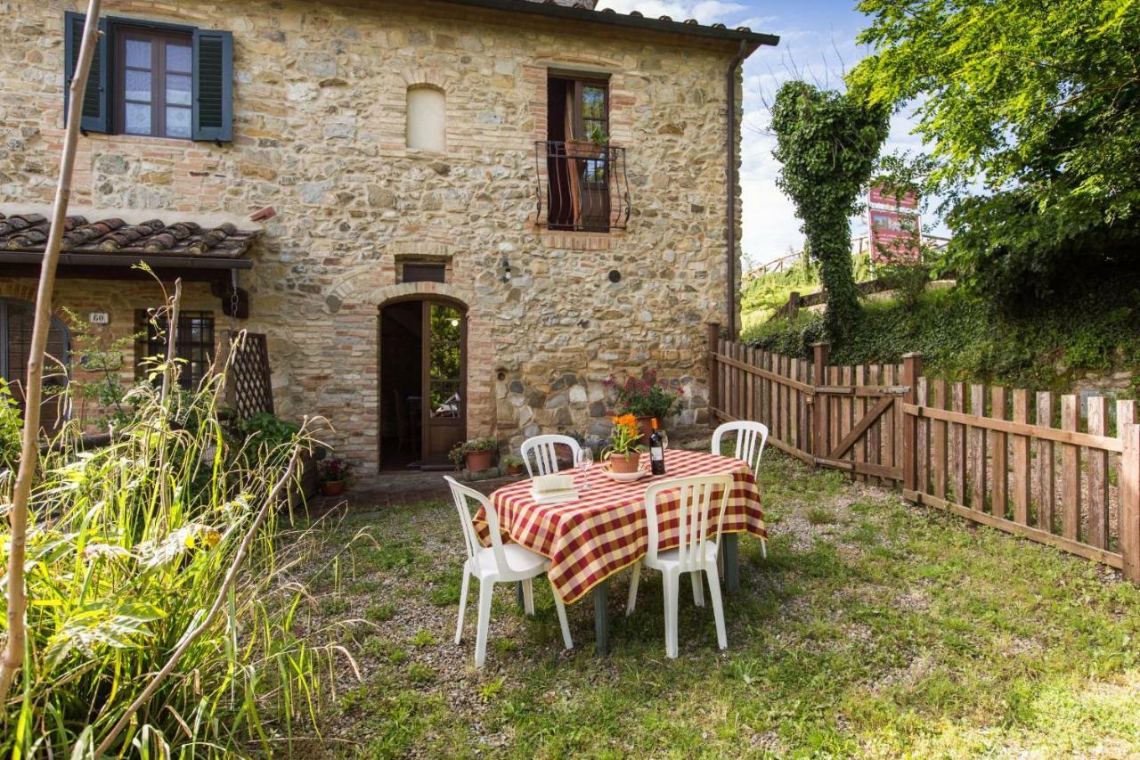 Rustico In Pietra Villa Chianni Bagian luar foto