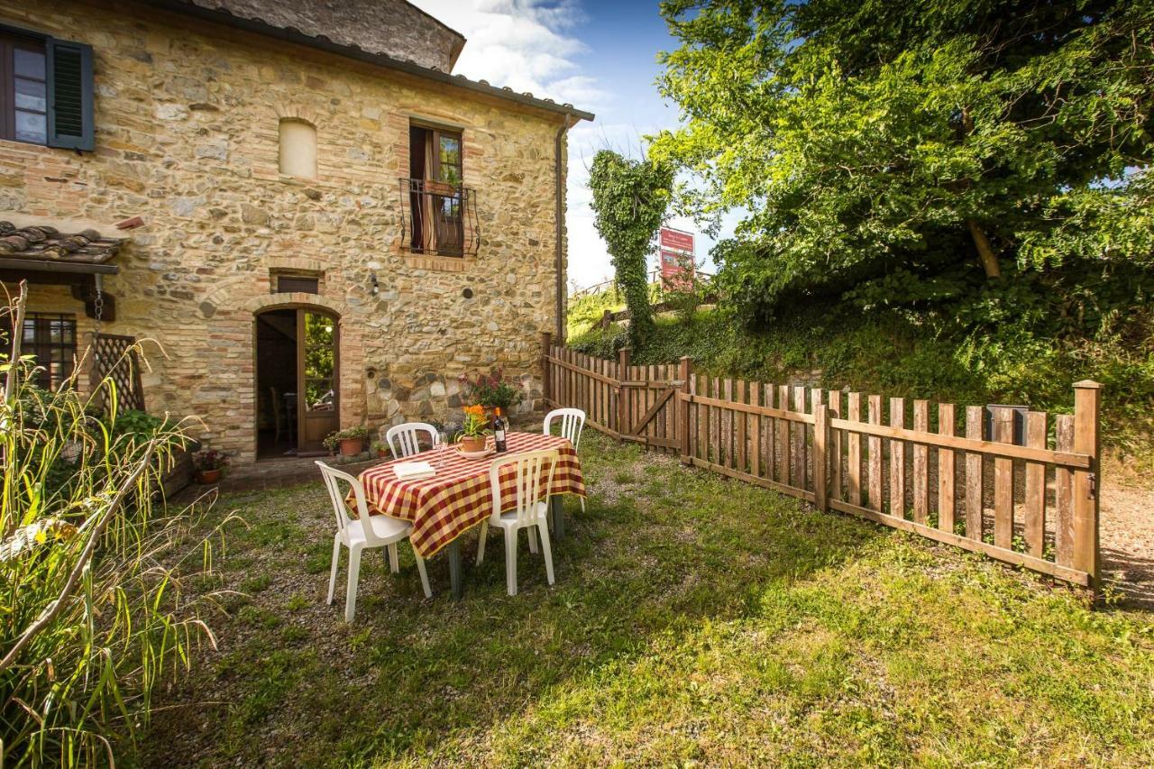 Rustico In Pietra Villa Chianni Bagian luar foto